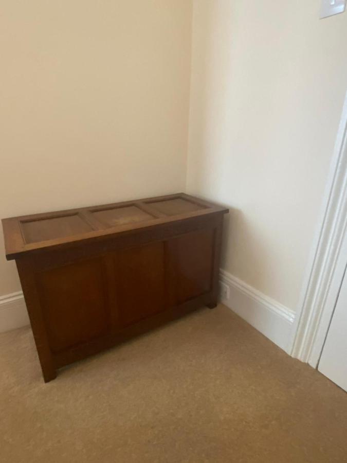 Landguard Lodge Guest House Shipley  Екстериор снимка